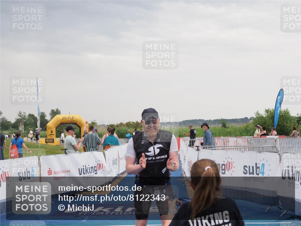 22.06.2025 - Viking Triathlon MichiJ http://msf.ph/oto/8122343 22.06.2025 16:36:52 Ziel 48, 240, 267 meine-sportfotos.de
