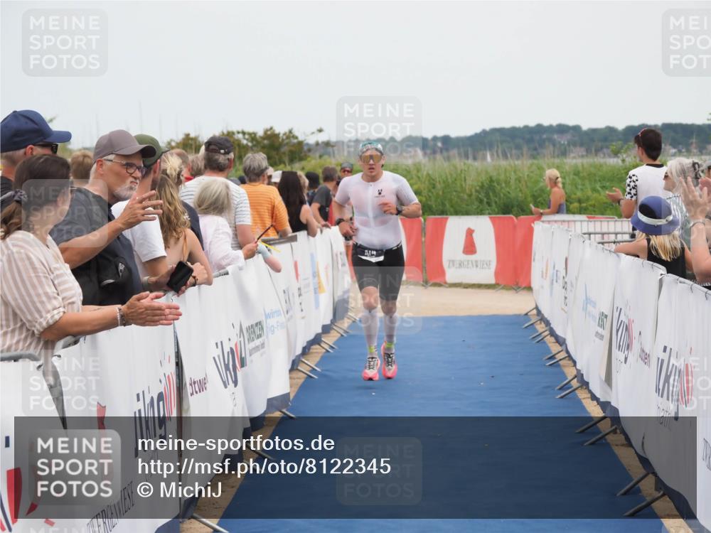 22.06.2025 - Viking Triathlon MichiJ http://msf.ph/oto/8122345 22.06.2025 15:00:51 Ziel 474 meine-sportfotos.de