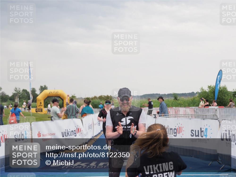 22.06.2025 - Viking Triathlon MichiJ http://msf.ph/oto/8122350 22.06.2025 16:36:52 Ziel 48, 240, 267 meine-sportfotos.de