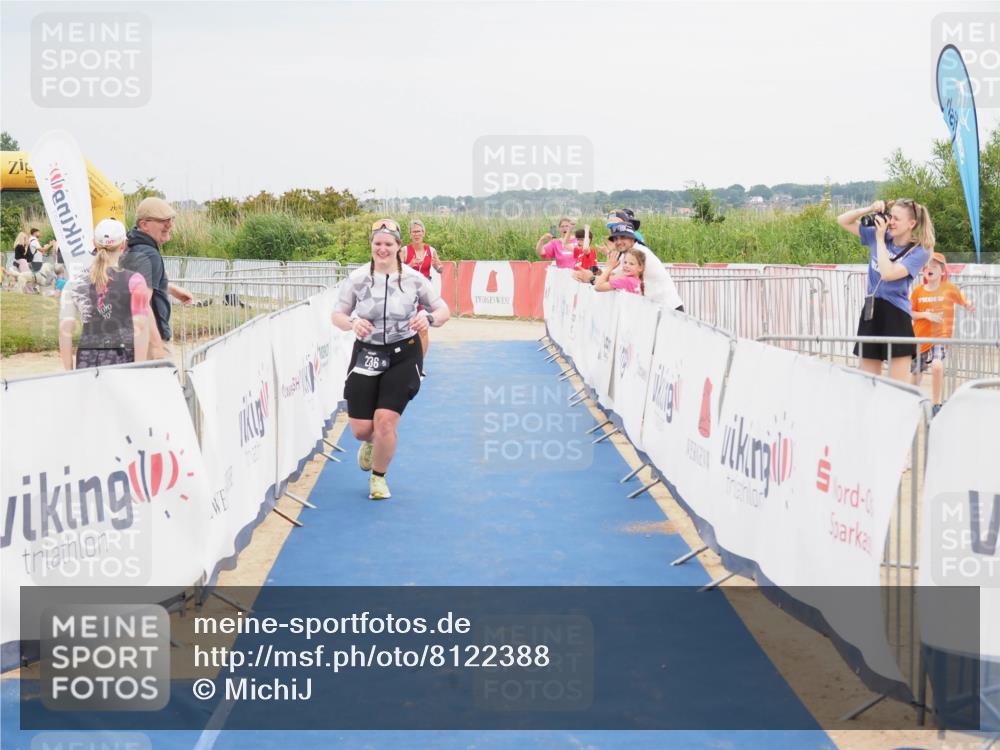 22.06.2025 - Viking Triathlon MichiJ http://msf.ph/oto/8122388 22.06.2025 17:07:19 Ziel 236, 484 meine-sportfotos.de