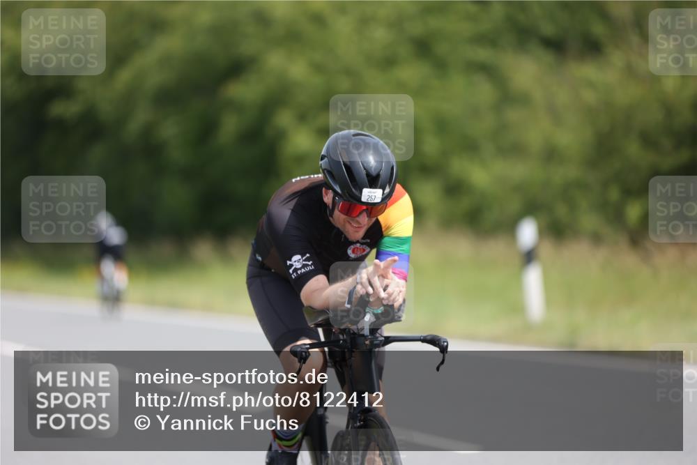 22.06.2025 - Viking Triathlon Yannick Fuchs http://msf.ph/oto/8122412 22.06.2025 11:50:00 Radfahren 11, 33, 150, 182, 257, 376, 638 meine-sportfotos.de
