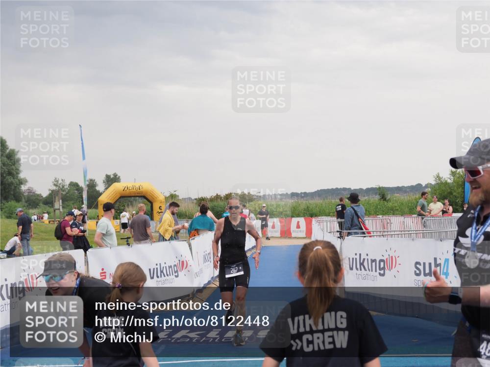 22.06.2025 - Viking Triathlon MichiJ http://msf.ph/oto/8122448 22.06.2025 16:36:58 Ziel 267 meine-sportfotos.de