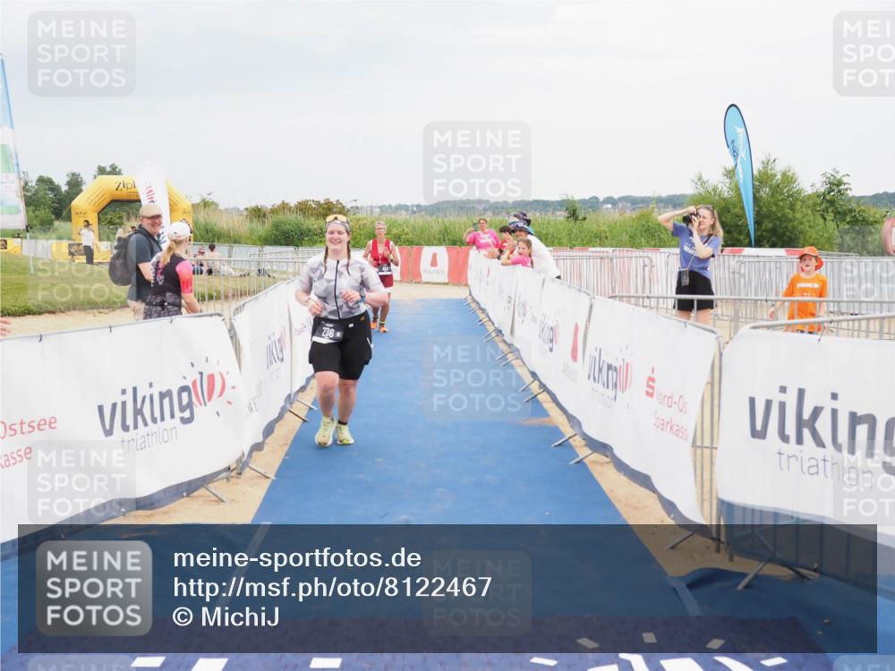 22.06.2025 - Viking Triathlon MichiJ http://msf.ph/oto/8122467 22.06.2025 17:07:20 Ziel 236, 484 meine-sportfotos.de