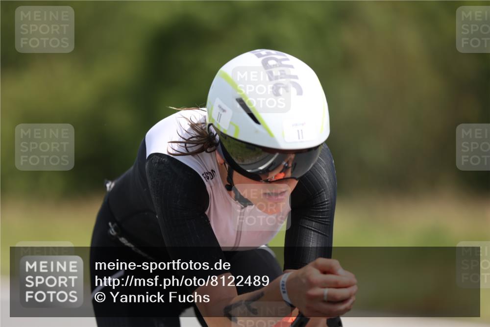 22.06.2025 - Viking Triathlon Yannick Fuchs http://msf.ph/oto/8122489 22.06.2025 11:50:04 Radfahren 11, 33, 150, 182, 257, 376, 553, 638 meine-sportfotos.de