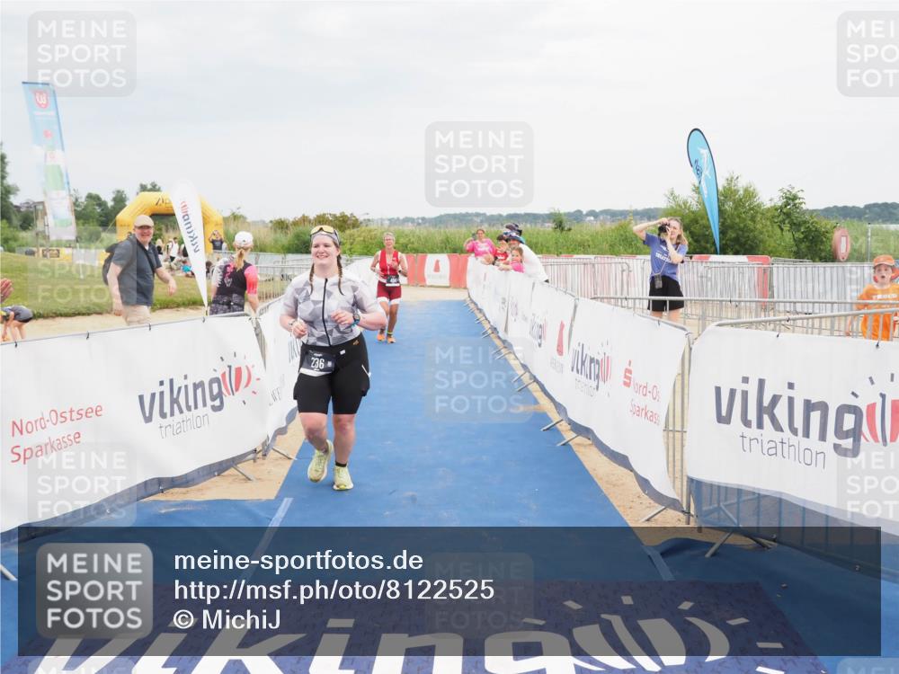 22.06.2025 - Viking Triathlon MichiJ http://msf.ph/oto/8122525 22.06.2025 17:07:21 Ziel 236, 484 meine-sportfotos.de