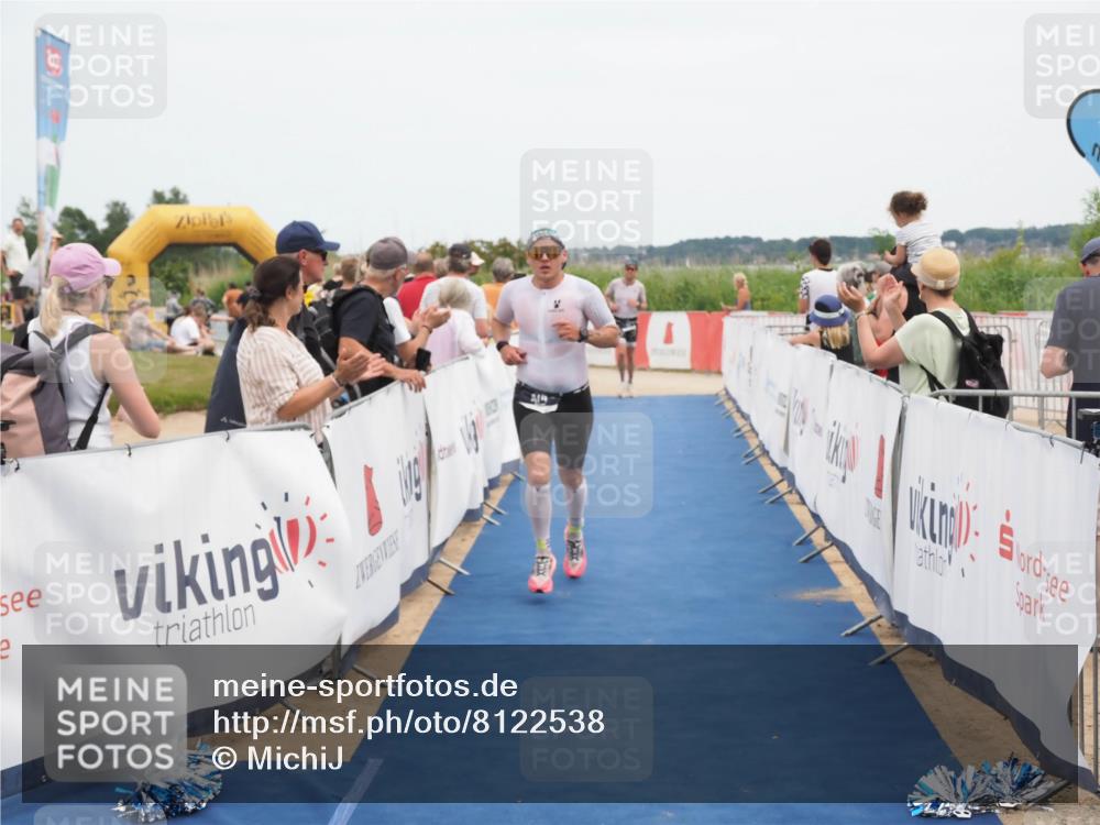 22.06.2025 - Viking Triathlon MichiJ http://msf.ph/oto/8122538 22.06.2025 15:00:53 Ziel 474, 510 meine-sportfotos.de