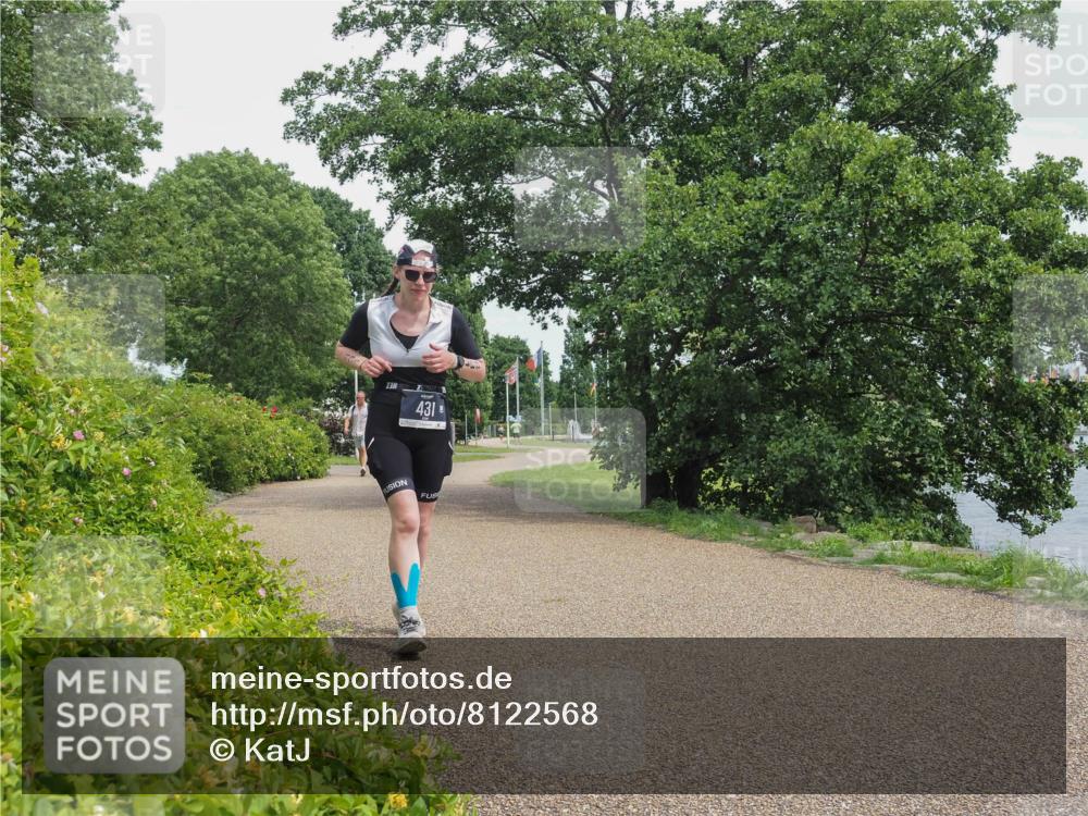 22.06.2025 - Viking Triathlon KatJ http://msf.ph/oto/8122568 22.06.2025 15:17:05 Laufen 431 meine-sportfotos.de