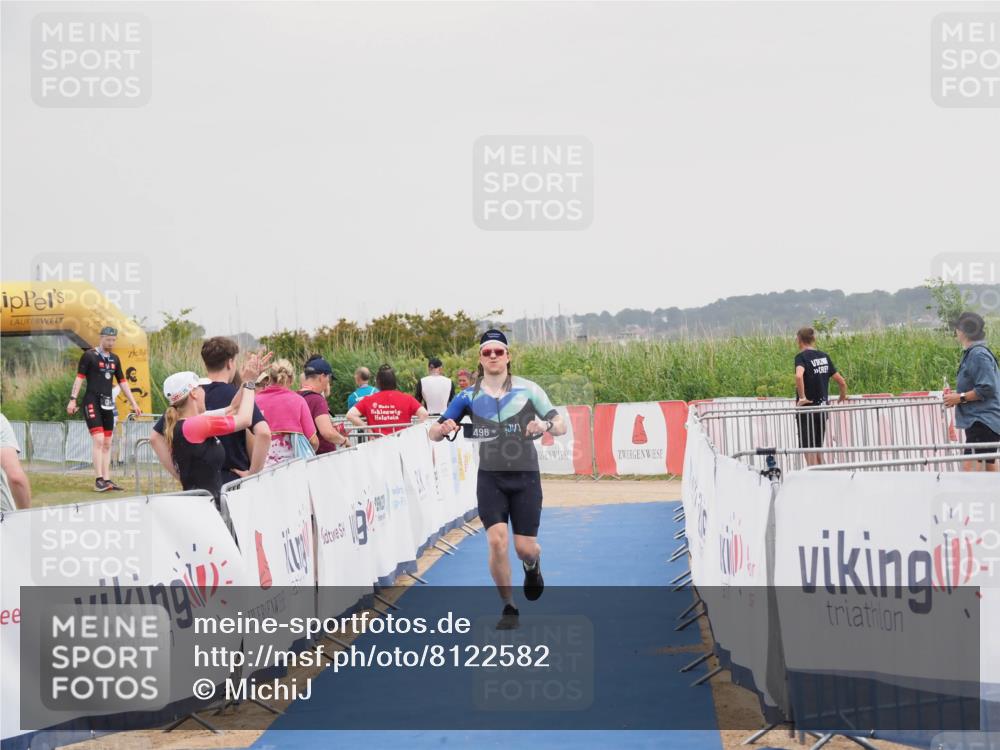 22.06.2025 - Viking Triathlon MichiJ http://msf.ph/oto/8122582 22.06.2025 16:38:26 Ziel 496 meine-sportfotos.de