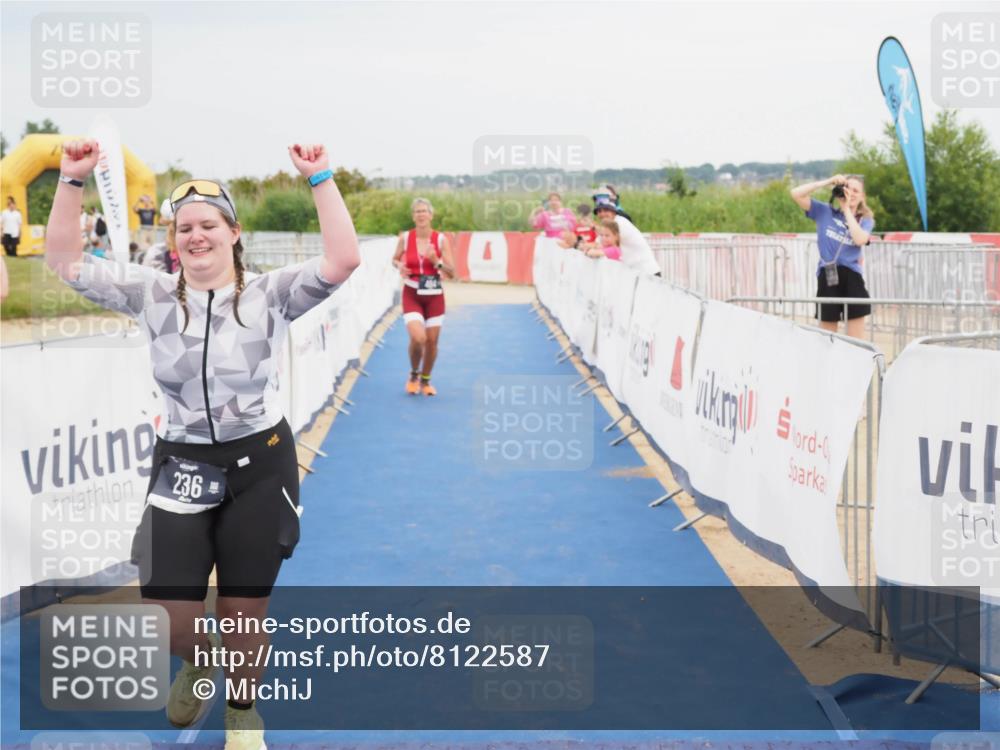 22.06.2025 - Viking Triathlon MichiJ http://msf.ph/oto/8122587 22.06.2025 17:07:22 Ziel 236, 484 meine-sportfotos.de