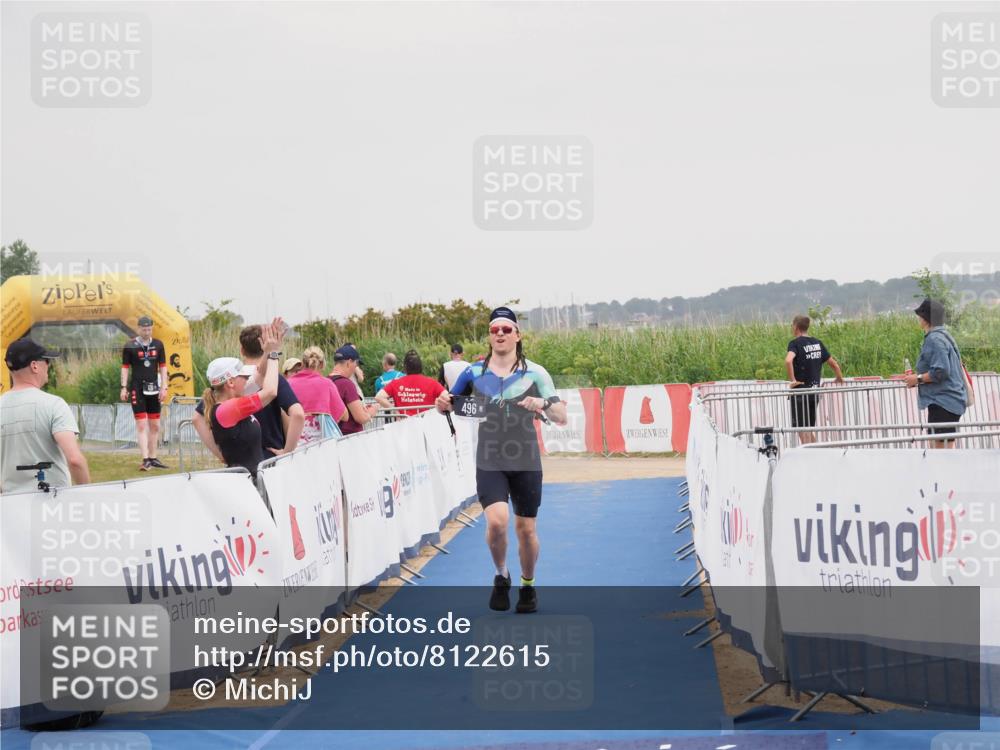 22.06.2025 - Viking Triathlon MichiJ http://msf.ph/oto/8122615 22.06.2025 16:38:27 Ziel 496 meine-sportfotos.de