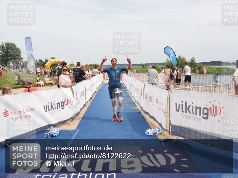22.06.2025 - Viking Triathlon MichiJ http://msf.ph/oto/8122622 22.06.2025 15:13:46 Ziel 95, 602 meine-sportfotos.de