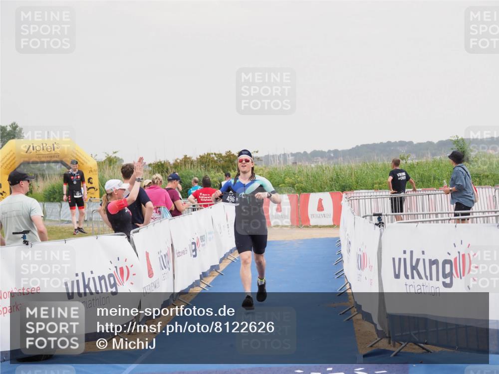 22.06.2025 - Viking Triathlon MichiJ http://msf.ph/oto/8122626 22.06.2025 16:38:27 Ziel 496 meine-sportfotos.de