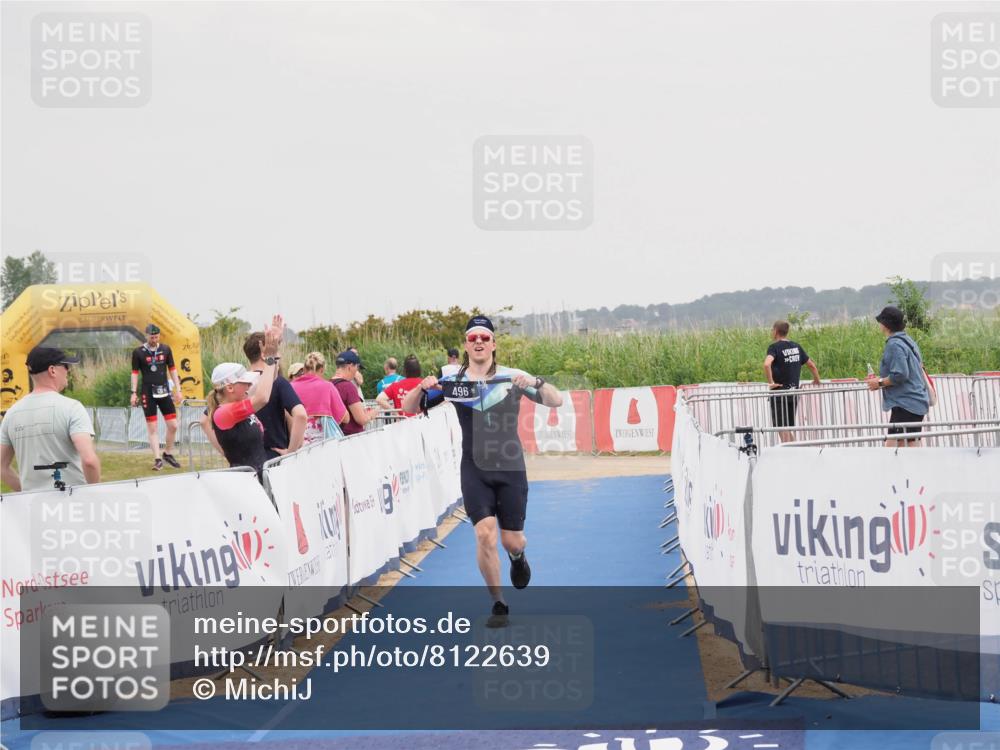 22.06.2025 - Viking Triathlon MichiJ http://msf.ph/oto/8122639 22.06.2025 16:38:27 Ziel 496 meine-sportfotos.de