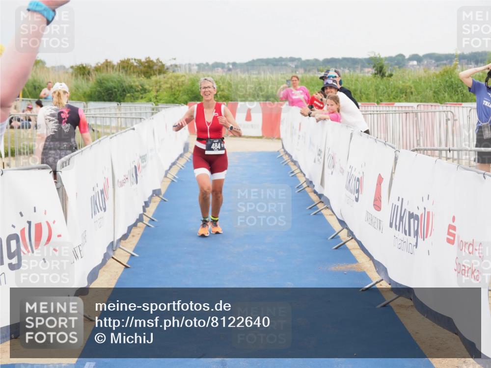22.06.2025 - Viking Triathlon MichiJ http://msf.ph/oto/8122640 22.06.2025 17:07:22 Ziel 236, 484 meine-sportfotos.de