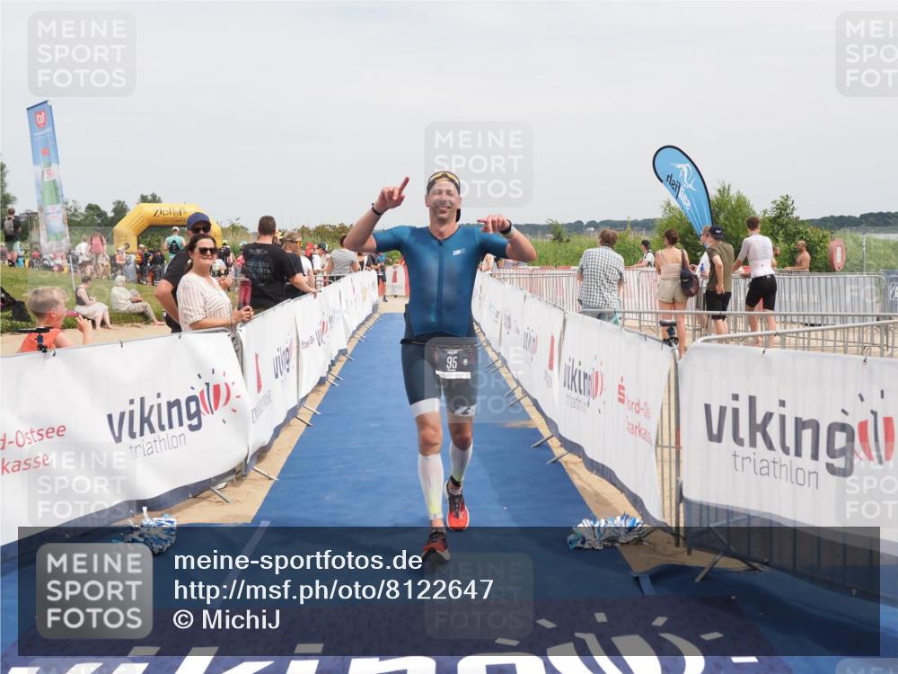 22.06.2025 - Viking Triathlon MichiJ http://msf.ph/oto/8122647 22.06.2025 15:13:47 Ziel 95, 602 meine-sportfotos.de