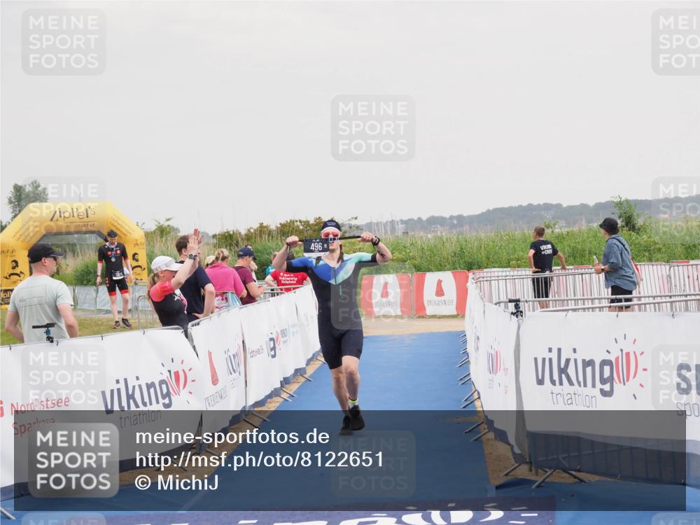 22.06.2025 - Viking Triathlon MichiJ http://msf.ph/oto/8122651 22.06.2025 16:38:27 Ziel 496 meine-sportfotos.de