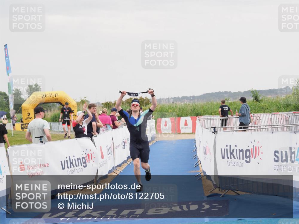 22.06.2025 - Viking Triathlon MichiJ http://msf.ph/oto/8122705 22.06.2025 16:38:28 Ziel 496 meine-sportfotos.de