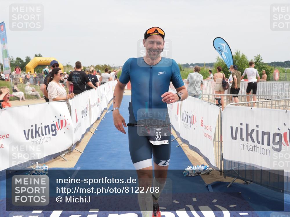 22.06.2025 - Viking Triathlon MichiJ http://msf.ph/oto/8122708 22.06.2025 15:13:48 Ziel 95 meine-sportfotos.de