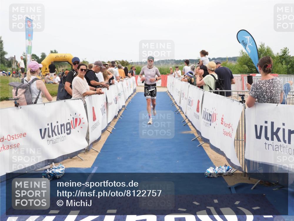 22.06.2025 - Viking Triathlon MichiJ http://msf.ph/oto/8122757 22.06.2025 15:00:58 Ziel 474, 510 meine-sportfotos.de