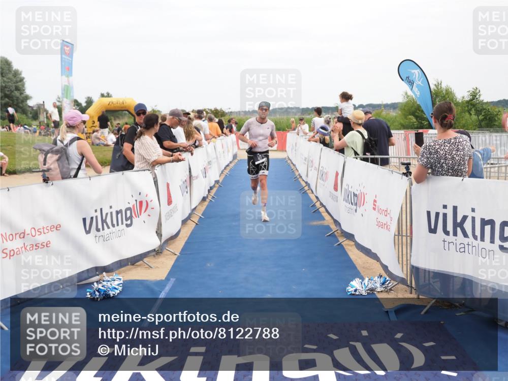22.06.2025 - Viking Triathlon MichiJ http://msf.ph/oto/8122788 22.06.2025 15:00:58 Ziel 474, 510 meine-sportfotos.de