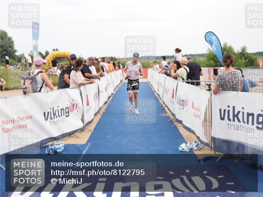 22.06.2025 - Viking Triathlon MichiJ http://msf.ph/oto/8122795 22.06.2025 15:00:58 Ziel 474, 510 meine-sportfotos.de