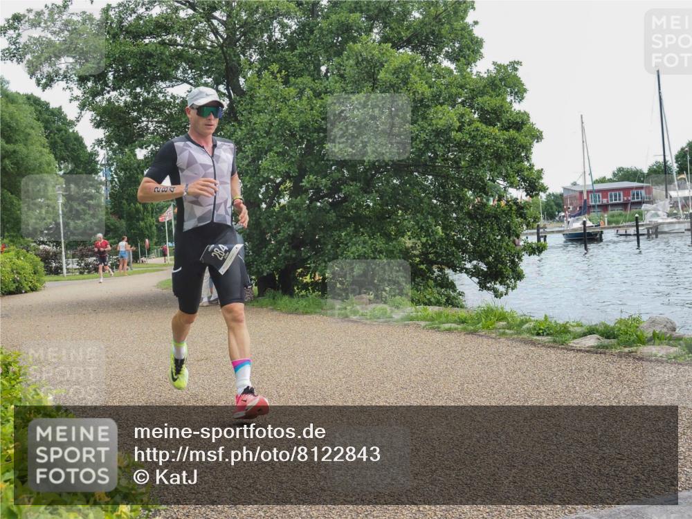 22.06.2025 - Viking Triathlon KatJ http://msf.ph/oto/8122843 22.06.2025 13:35:09 Laufen 284 meine-sportfotos.de
