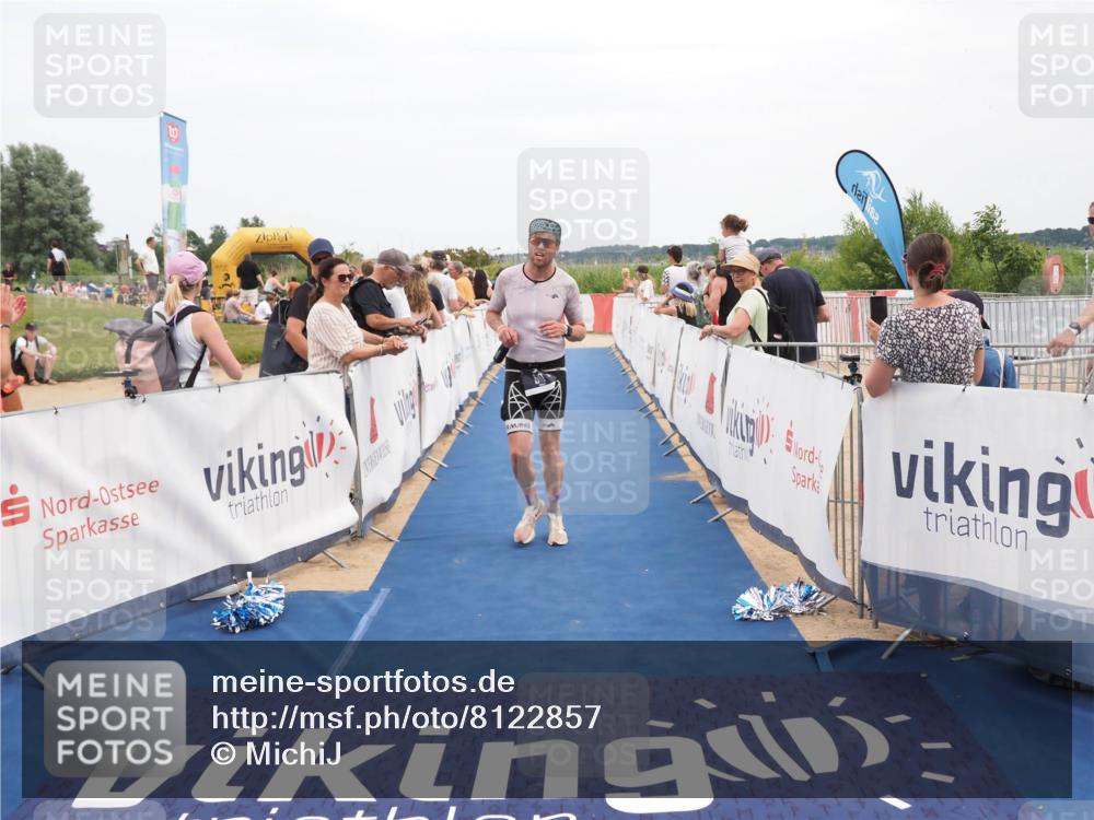 22.06.2025 - Viking Triathlon MichiJ http://msf.ph/oto/8122857 22.06.2025 15:00:59 Ziel 474, 510 meine-sportfotos.de