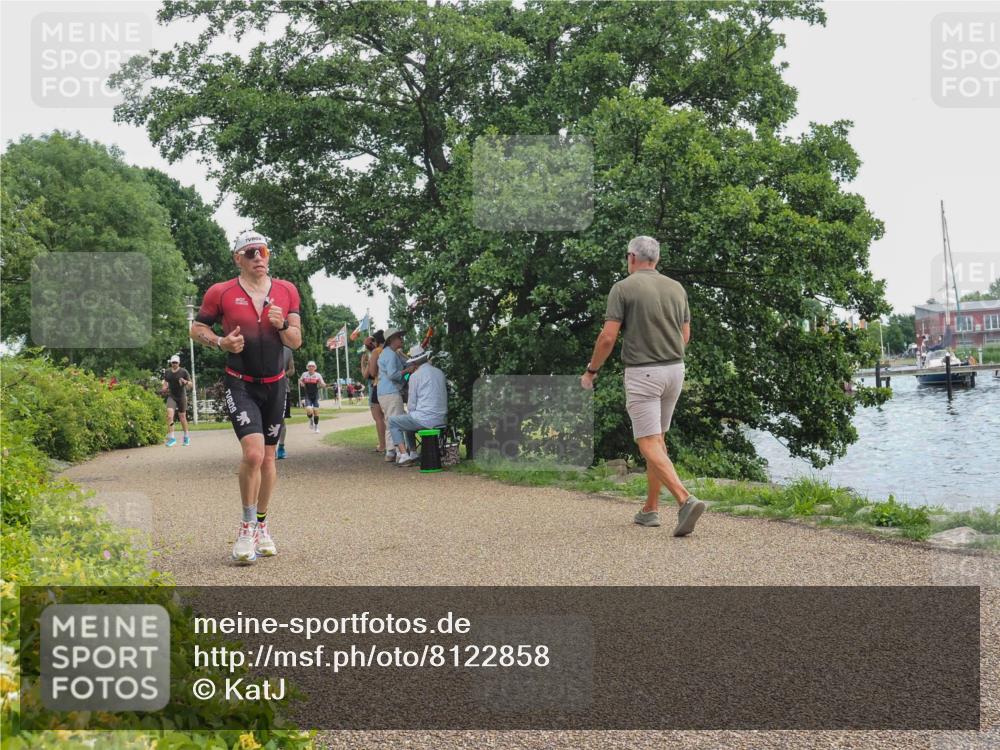 22.06.2025 - Viking Triathlon KatJ http://msf.ph/oto/8122858 22.06.2025 13:35:16 Laufen 511 meine-sportfotos.de