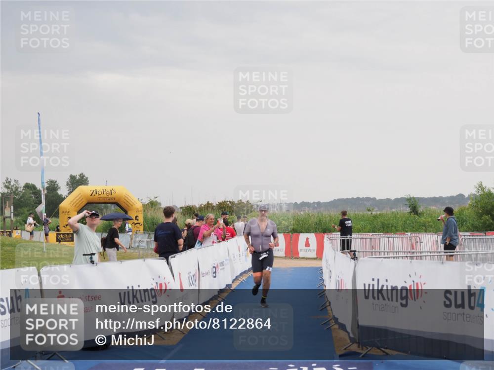 22.06.2025 - Viking Triathlon MichiJ http://msf.ph/oto/8122864 22.06.2025 16:38:46 Ziel 276 meine-sportfotos.de