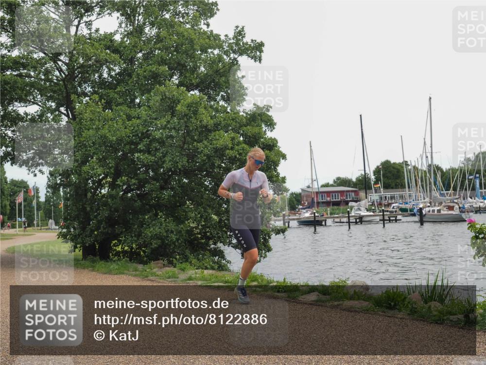 22.06.2025 - Viking Triathlon KatJ http://msf.ph/oto/8122886 22.06.2025 15:18:03 Laufen 18 meine-sportfotos.de