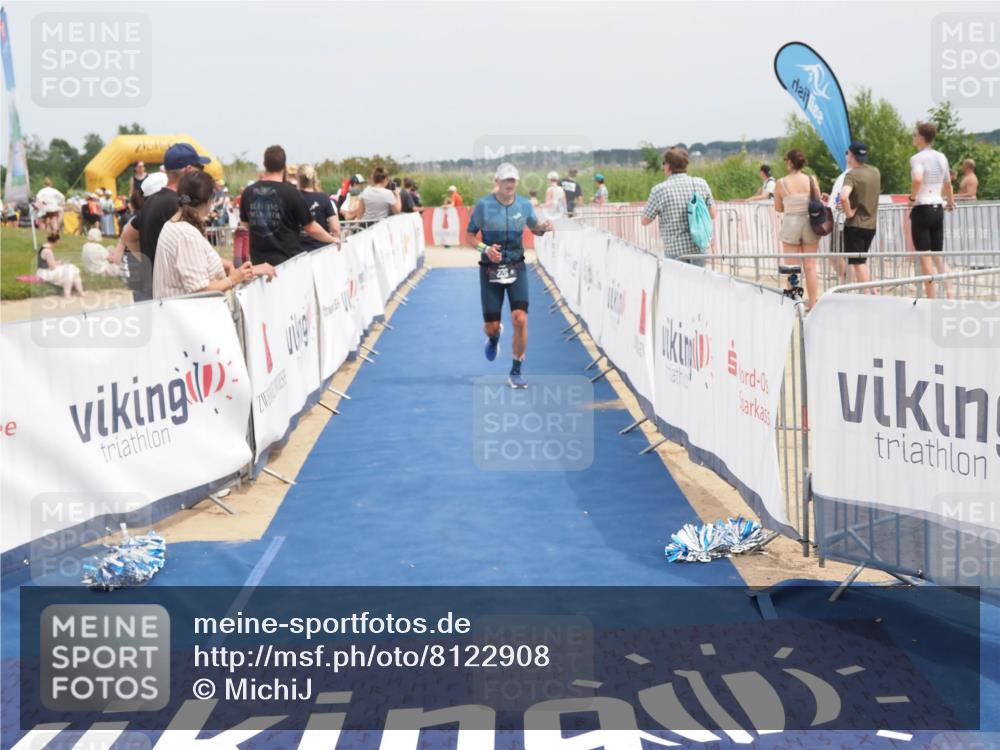 22.06.2025 - Viking Triathlon MichiJ http://msf.ph/oto/8122908 22.06.2025 15:13:54 Ziel 226 meine-sportfotos.de