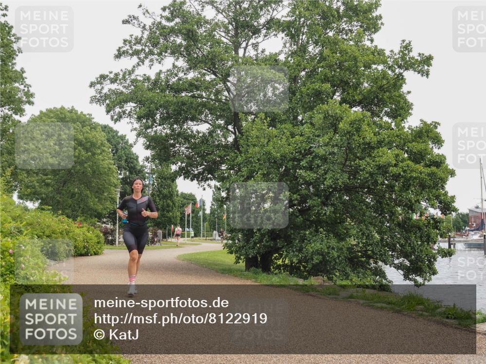 22.06.2025 - Viking Triathlon KatJ http://msf.ph/oto/8122919 22.06.2025 15:18:10 Laufen 408 meine-sportfotos.de