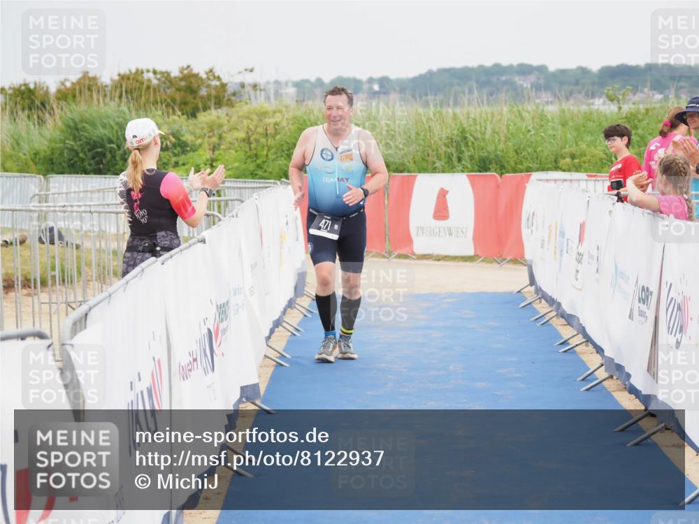 22.06.2025 - Viking Triathlon MichiJ http://msf.ph/oto/8122937 22.06.2025 17:07:34 Ziel 471 meine-sportfotos.de