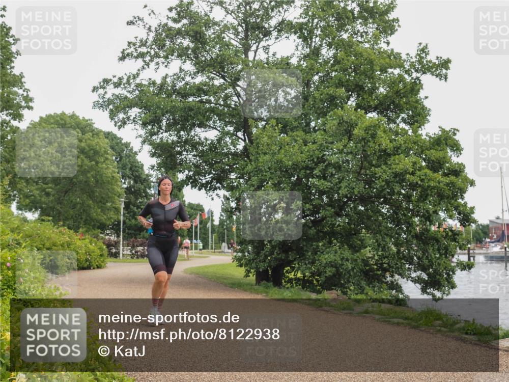 22.06.2025 - Viking Triathlon KatJ http://msf.ph/oto/8122938 22.06.2025 15:18:10 Laufen 408 meine-sportfotos.de