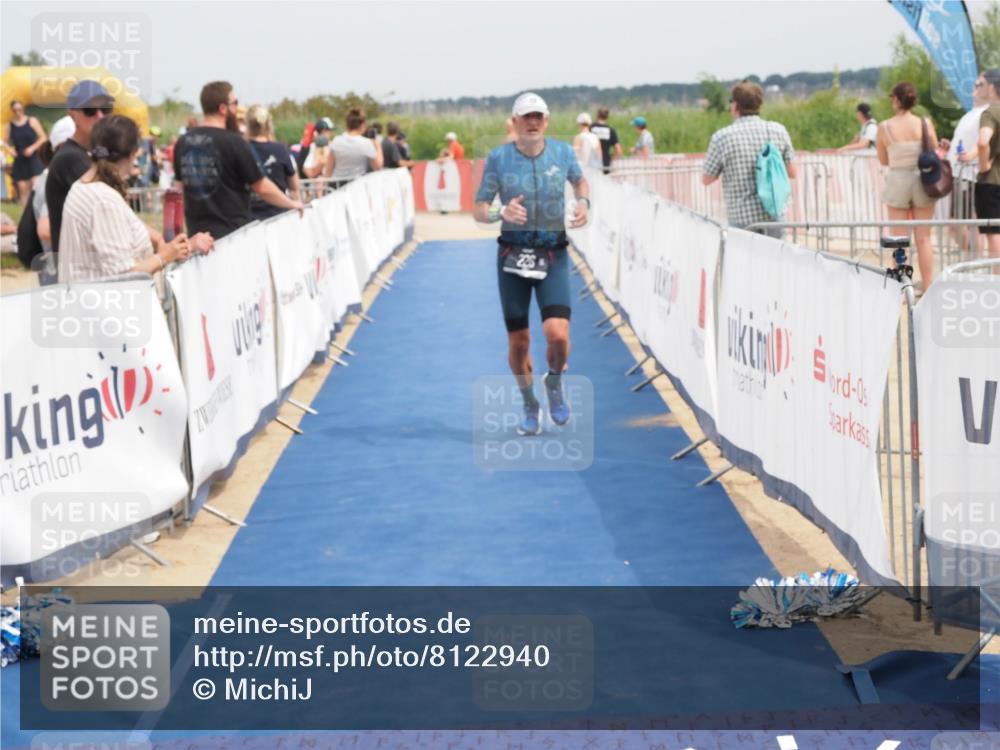 22.06.2025 - Viking Triathlon MichiJ http://msf.ph/oto/8122940 22.06.2025 15:13:55 Ziel 226 meine-sportfotos.de