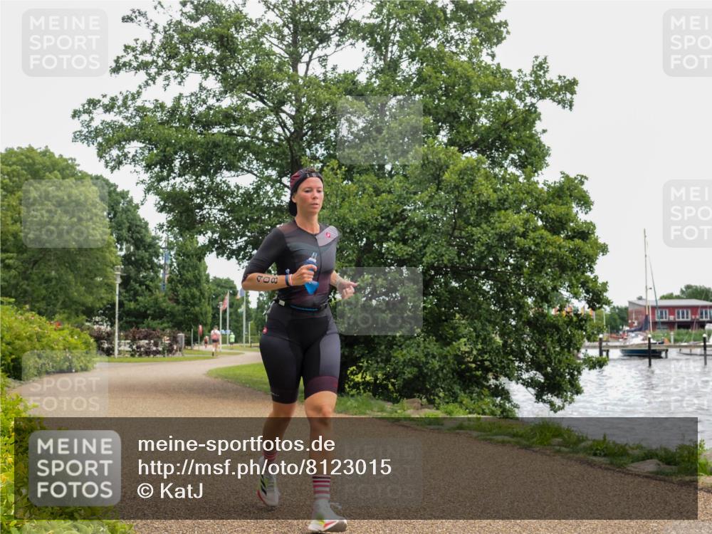 22.06.2025 - Viking Triathlon KatJ http://msf.ph/oto/8123015 22.06.2025 15:18:12 Laufen 408 meine-sportfotos.de