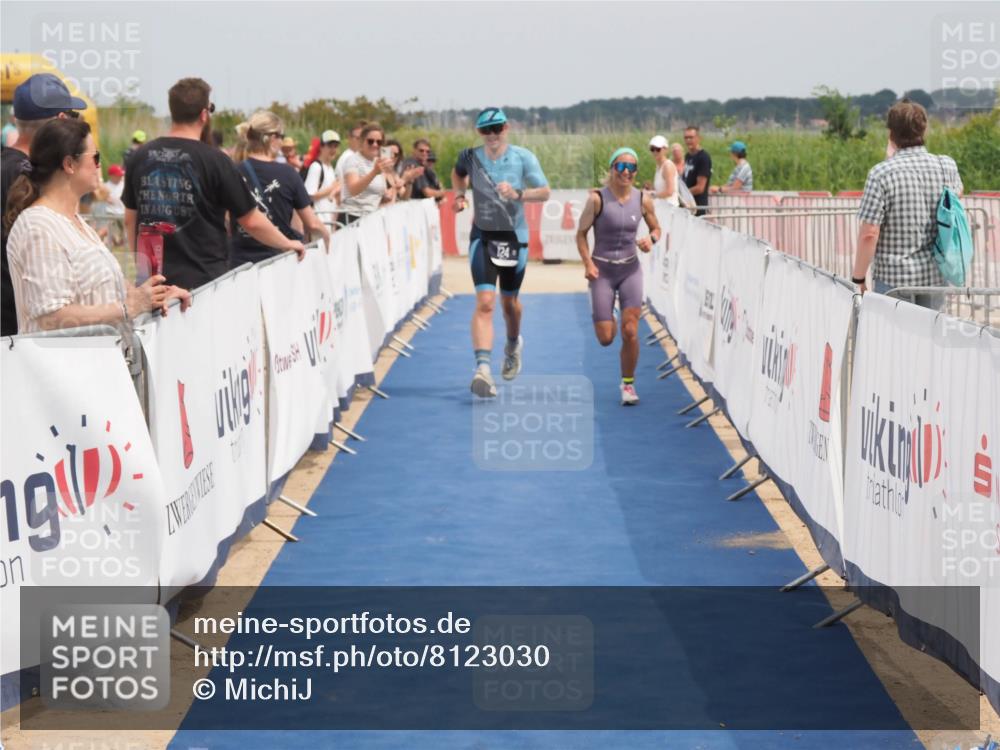 22.06.2025 - Viking Triathlon MichiJ http://msf.ph/oto/8123030 22.06.2025 15:14:17 Ziel 58, 124 meine-sportfotos.de