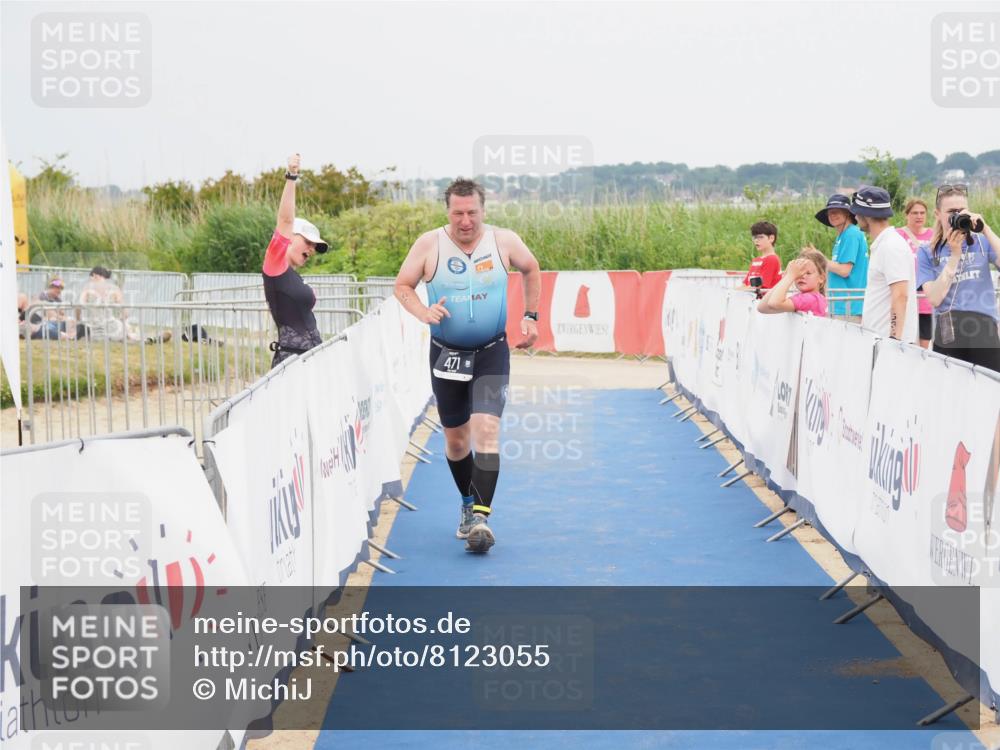 22.06.2025 - Viking Triathlon MichiJ http://msf.ph/oto/8123055 22.06.2025 17:07:36 Ziel 471 meine-sportfotos.de