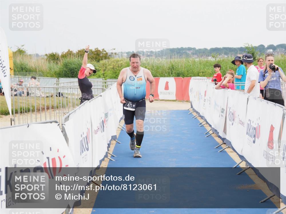 22.06.2025 - Viking Triathlon MichiJ http://msf.ph/oto/8123061 22.06.2025 17:07:36 Ziel 471 meine-sportfotos.de