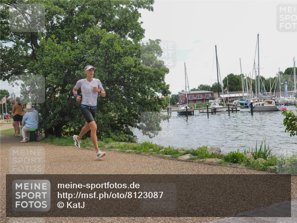 22.06.2025 - Viking Triathlon KatJ http://msf.ph/oto/8123087 22.06.2025 13:36:09 Laufen 555 meine-sportfotos.de