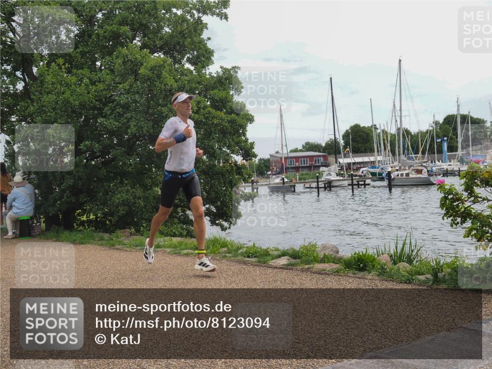 22.06.2025 - Viking Triathlon KatJ http://msf.ph/oto/8123094 22.06.2025 13:36:09 Laufen 555 meine-sportfotos.de