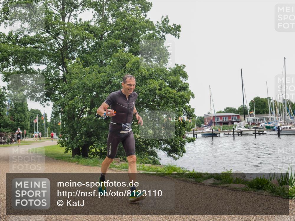 22.06.2025 - Viking Triathlon KatJ http://msf.ph/oto/8123110 22.06.2025 15:18:28 Laufen 222 meine-sportfotos.de