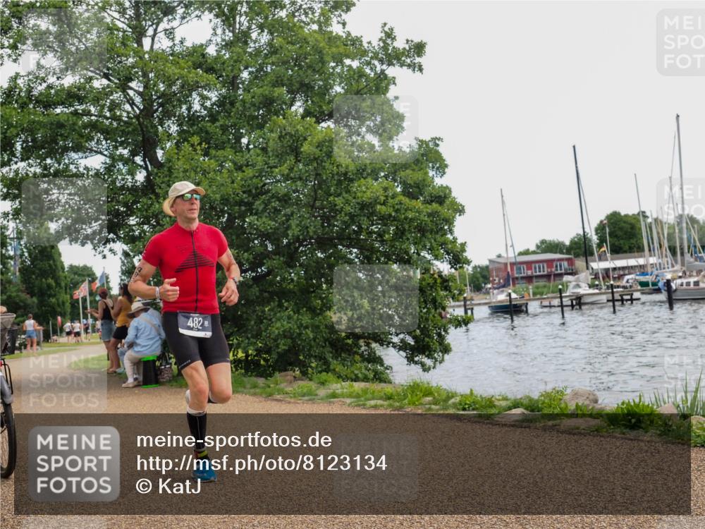 22.06.2025 - Viking Triathlon KatJ http://msf.ph/oto/8123134 22.06.2025 13:36:28 Laufen 482 meine-sportfotos.de