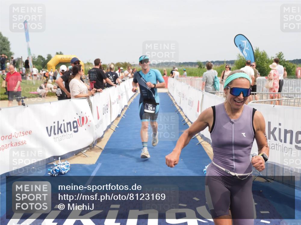 22.06.2025 - Viking Triathlon MichiJ http://msf.ph/oto/8123169 22.06.2025 15:14:20 Ziel 58, 124 meine-sportfotos.de