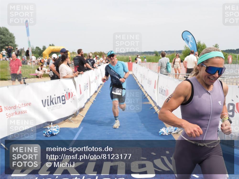 22.06.2025 - Viking Triathlon MichiJ http://msf.ph/oto/8123177 22.06.2025 15:14:20 Ziel 58, 124 meine-sportfotos.de