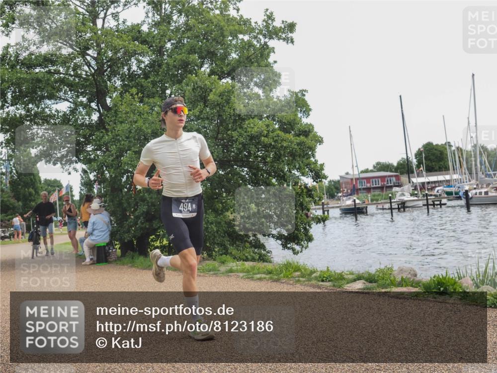 22.06.2025 - Viking Triathlon KatJ http://msf.ph/oto/8123186 22.06.2025 13:36:32 Laufen 494 meine-sportfotos.de