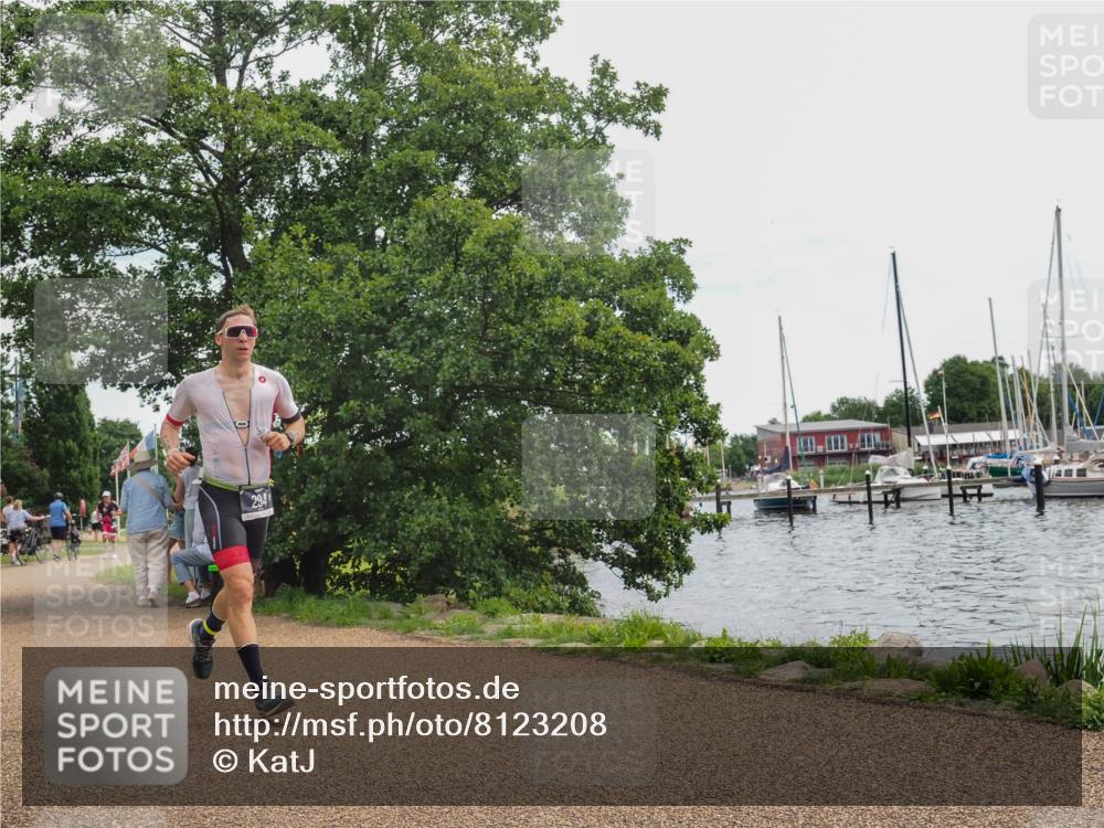 22.06.2025 - Viking Triathlon KatJ http://msf.ph/oto/8123208 22.06.2025 13:36:46 Laufen 54, 294 meine-sportfotos.de