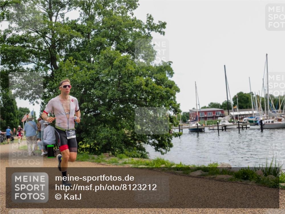 22.06.2025 - Viking Triathlon KatJ http://msf.ph/oto/8123212 22.06.2025 13:36:46 Laufen 54, 294 meine-sportfotos.de