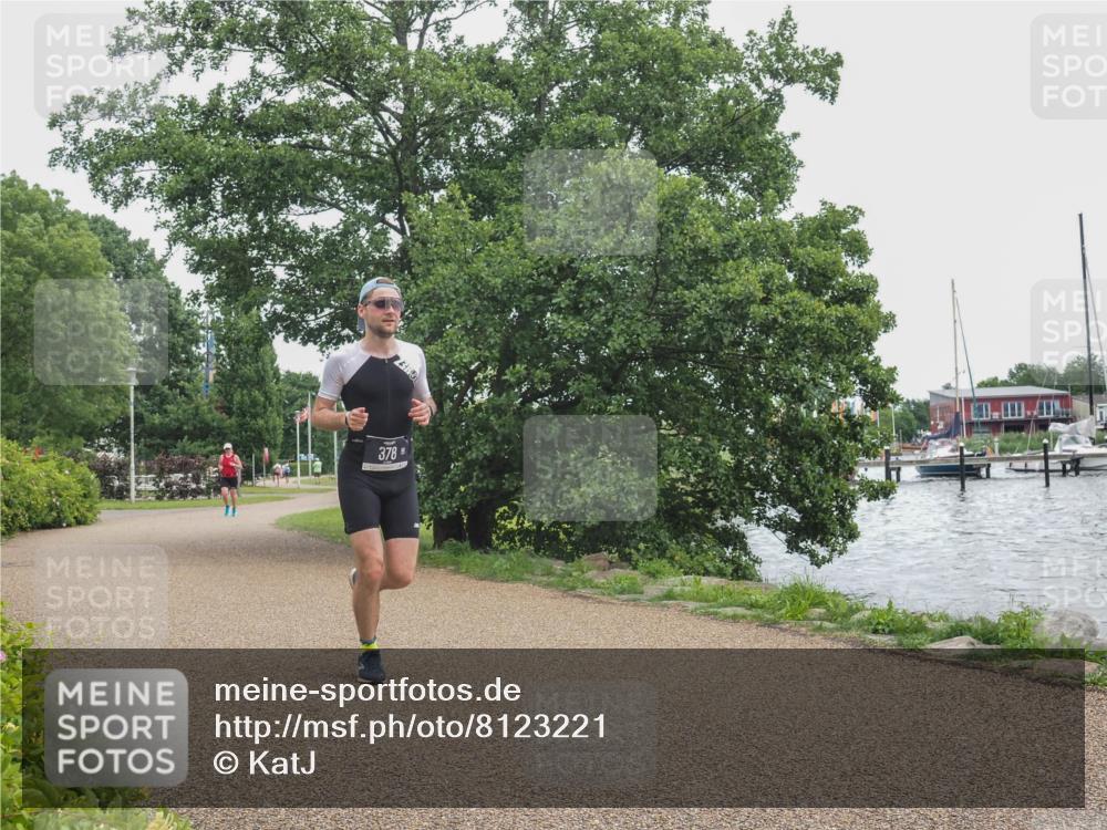 22.06.2025 - Viking Triathlon KatJ http://msf.ph/oto/8123221 22.06.2025 15:18:38 Laufen 378 meine-sportfotos.de