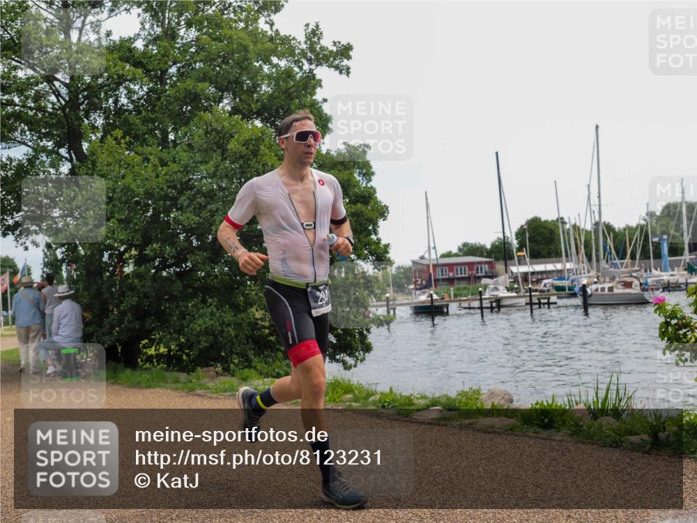 22.06.2025 - Viking Triathlon KatJ http://msf.ph/oto/8123231 22.06.2025 13:36:46 Laufen 54, 294 meine-sportfotos.de